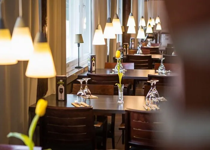 阿马多酒店 3* 波里